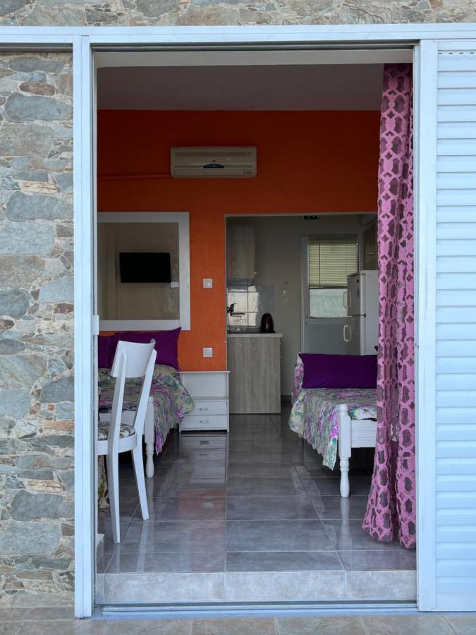 Villa Leonidas Koutsoupia Kokkino Nero ภายนอก รูปภาพ